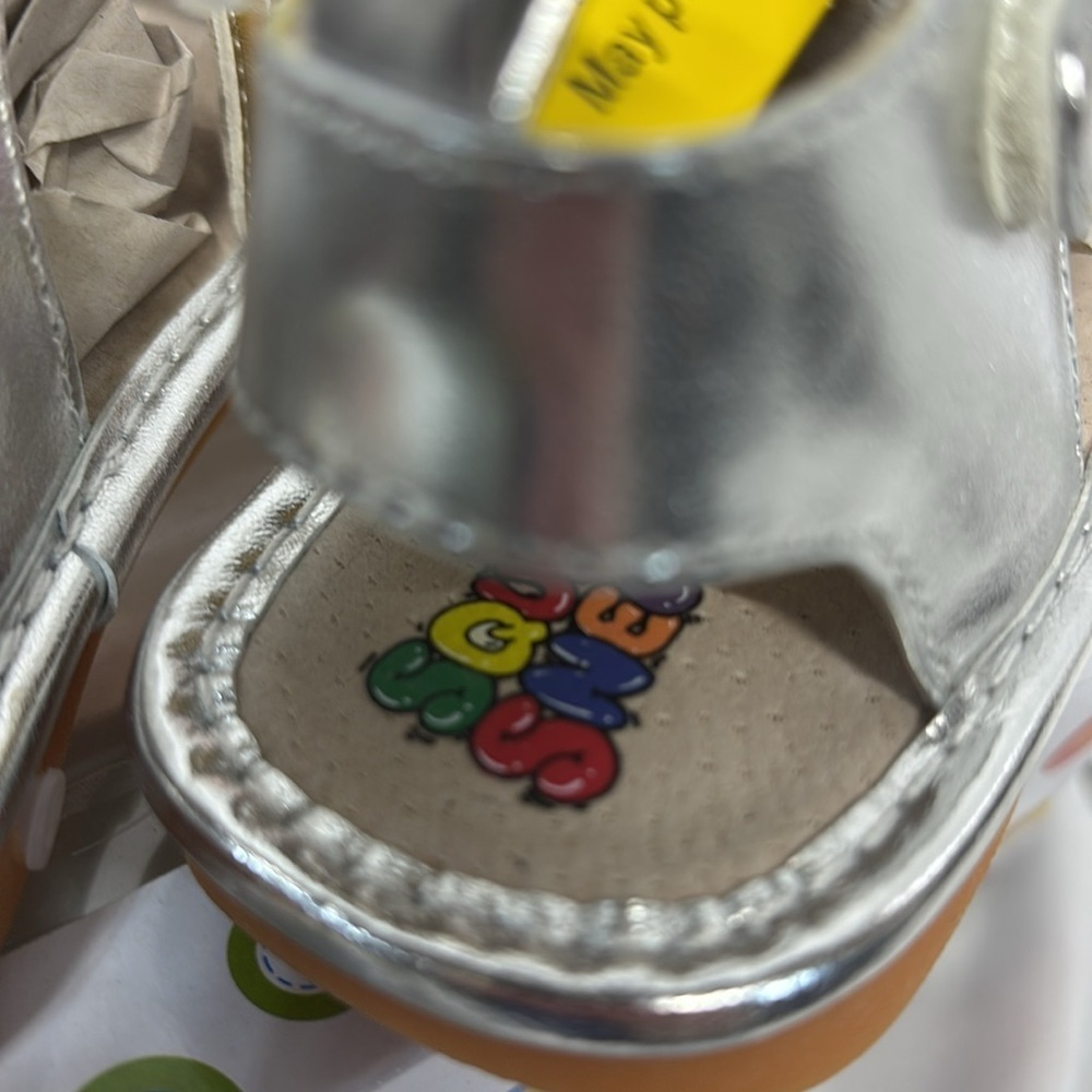 Squeaker Sneaker easy on squeaking Silver and Gold Kids teaching Sandals 6 - Picture 7 of 13